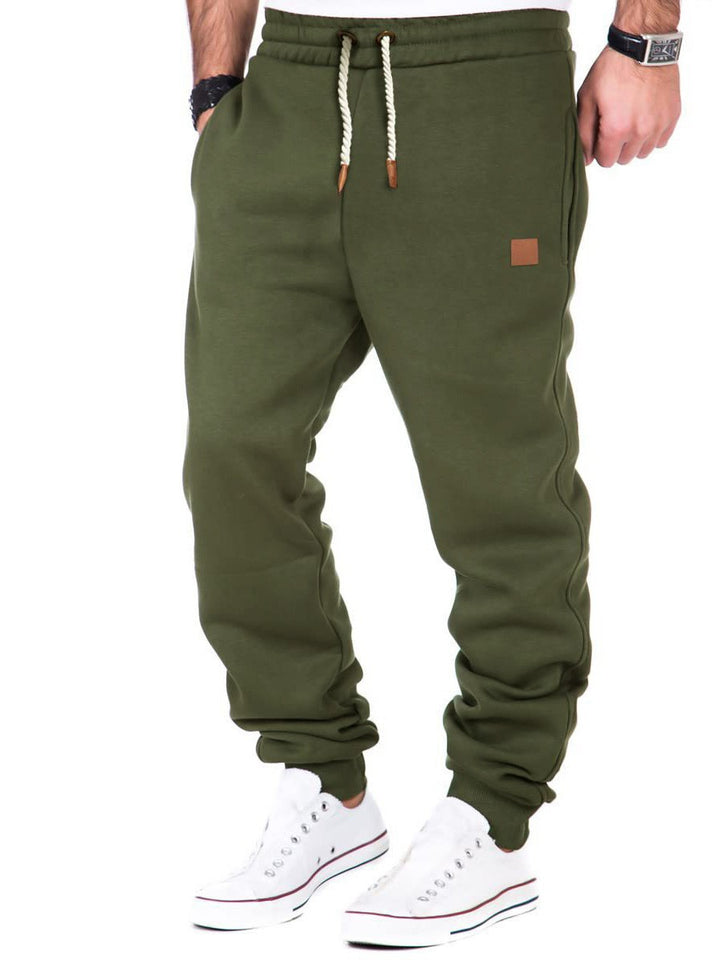 Casual jogger pants for men with elastic waistband and practical pockets Lune London