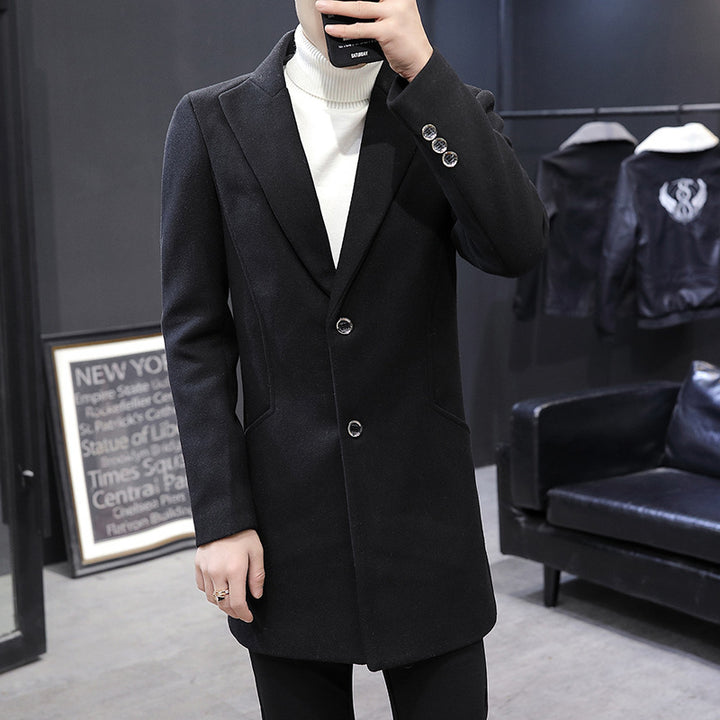 Elegant wool coat for men with modern cut and practical pockets Lune London