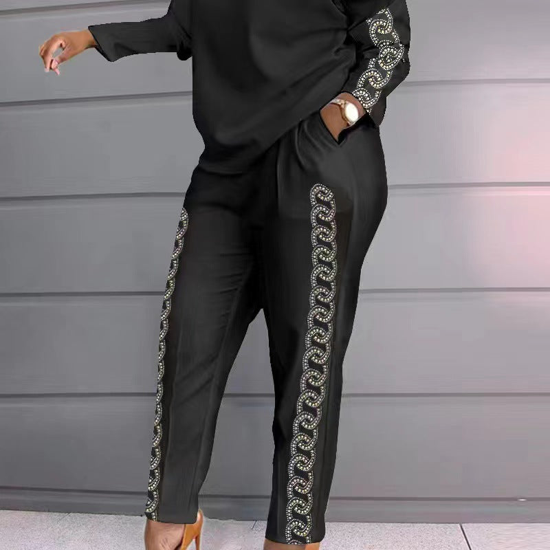 Women’s stylish leisure set with graphic pattern Lune London