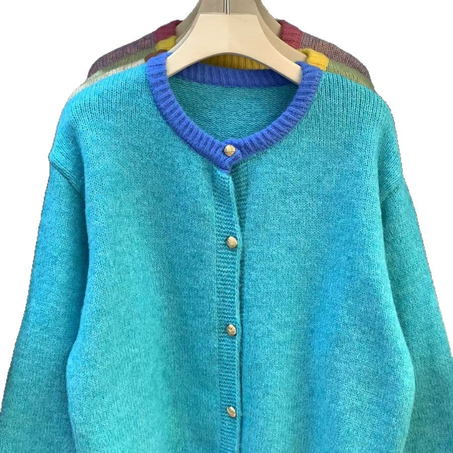 Cardigan doux pour femmes avec boutons luxueux et poignets contrastés Chic & Stil