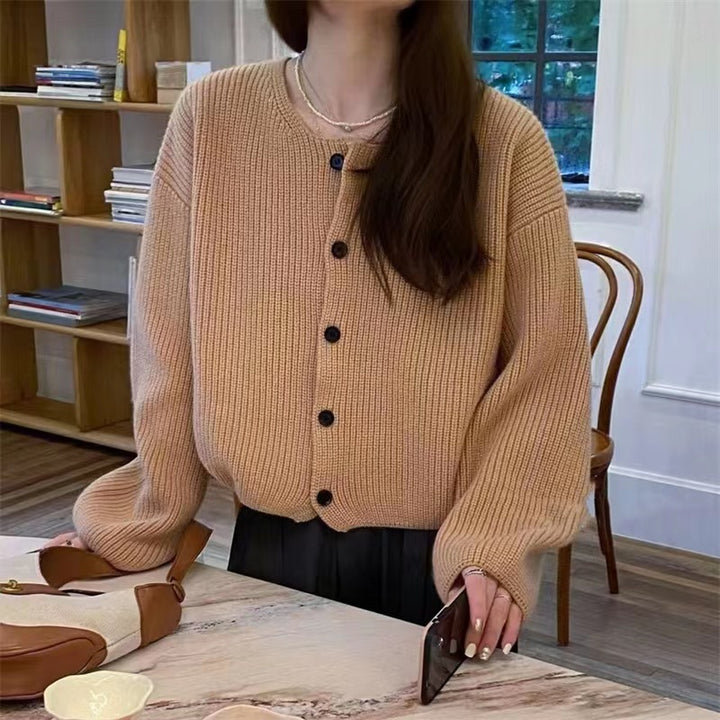 Casual knit jacket for women with open front buttons and balloon sleeves Lune London