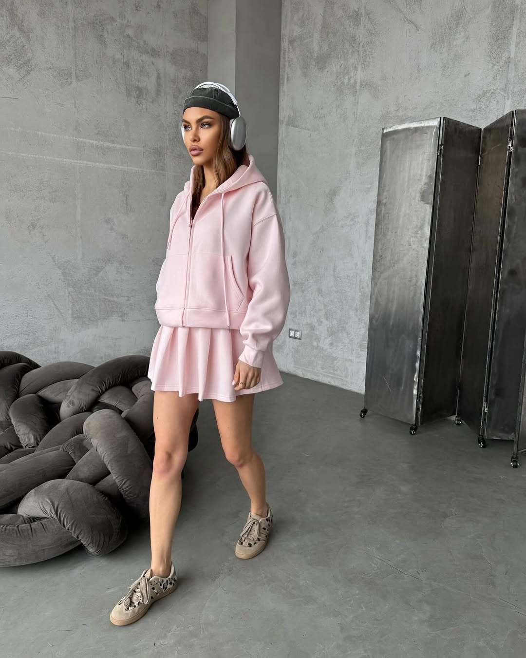 Women's sports top with skirt and hood Lune London
