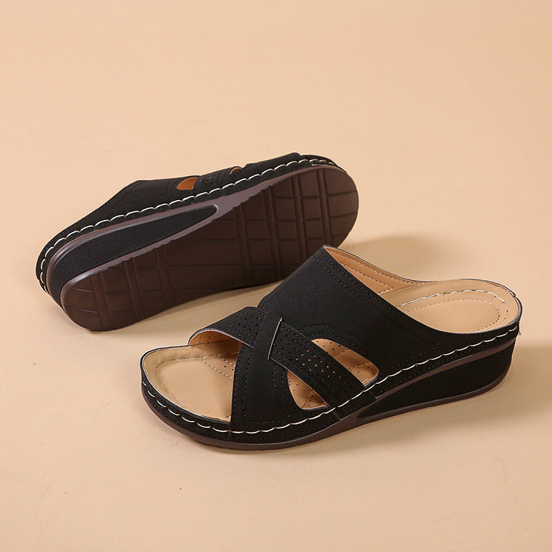 Women's Comfortable Clogs with Stylish Chic Heel Design