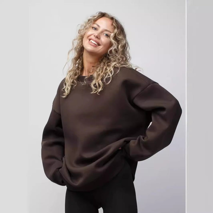 Women's casual sweatshirt with wide shoulders and soft lining Lune London