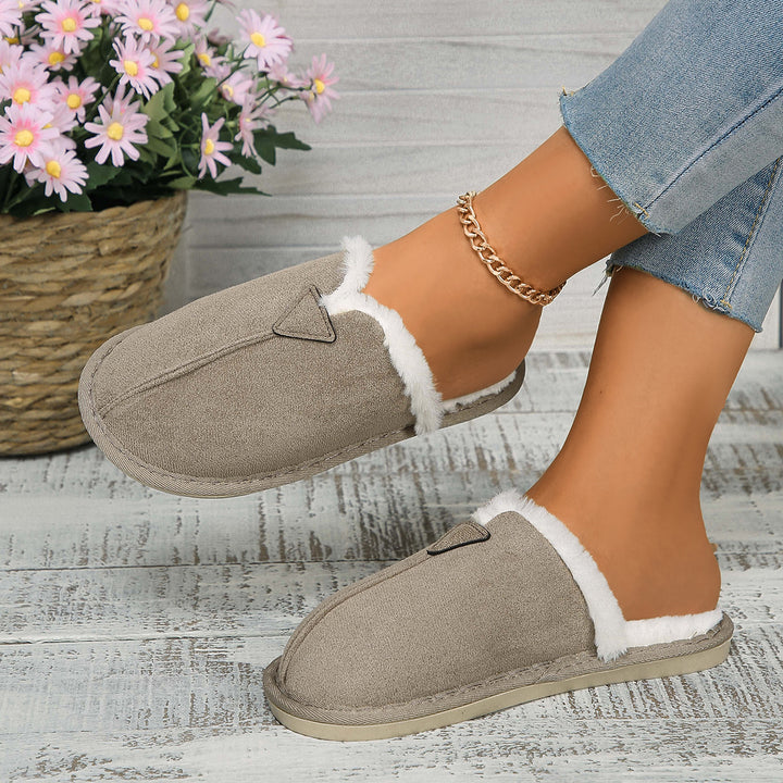 Slippers for ladies with cozy lining and non-slip sole Lune London