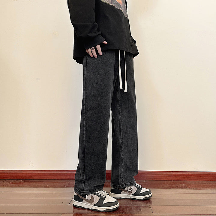 Loose cargo jeans for men with elastic waistband and practical pockets Lune London