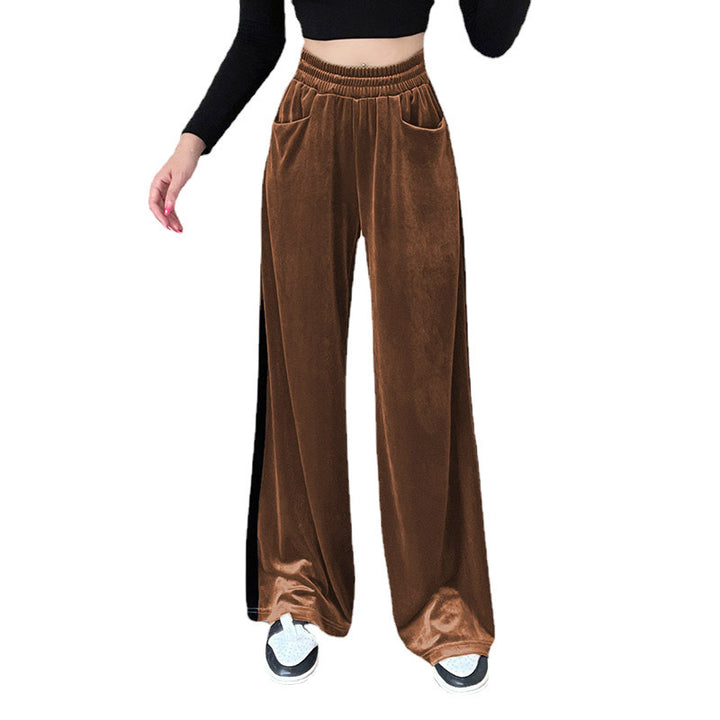 Wide Palazzo pants for women in velvety material with high waist and practical pockets Lune London