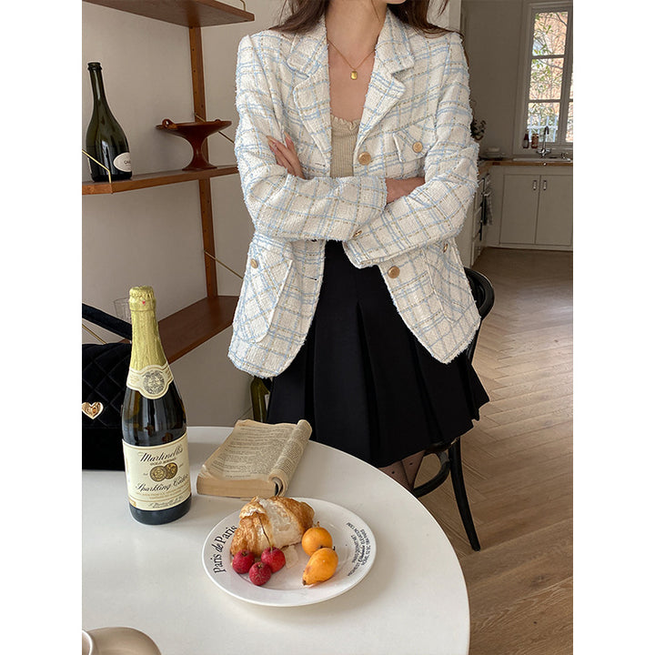 Women's Chic Tweed Jacket with Fashionable Button Details Chic & Stil