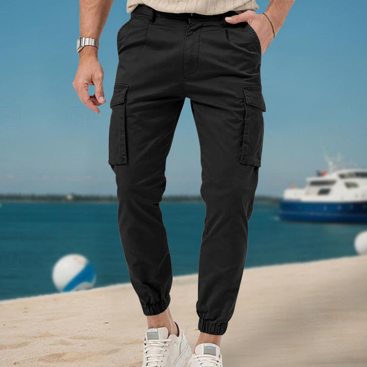 Comfortable cargo jogging pants for men with an elastic waistband and convenient pockets Lune London