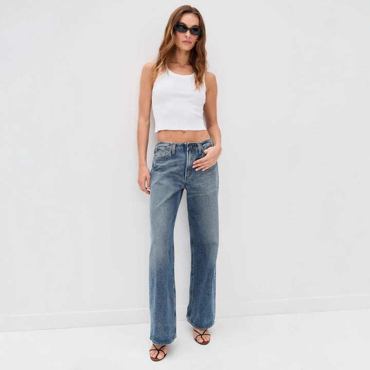 Wide jeans for women in a relaxed vintage style with a high waist and frayed edges Lune London