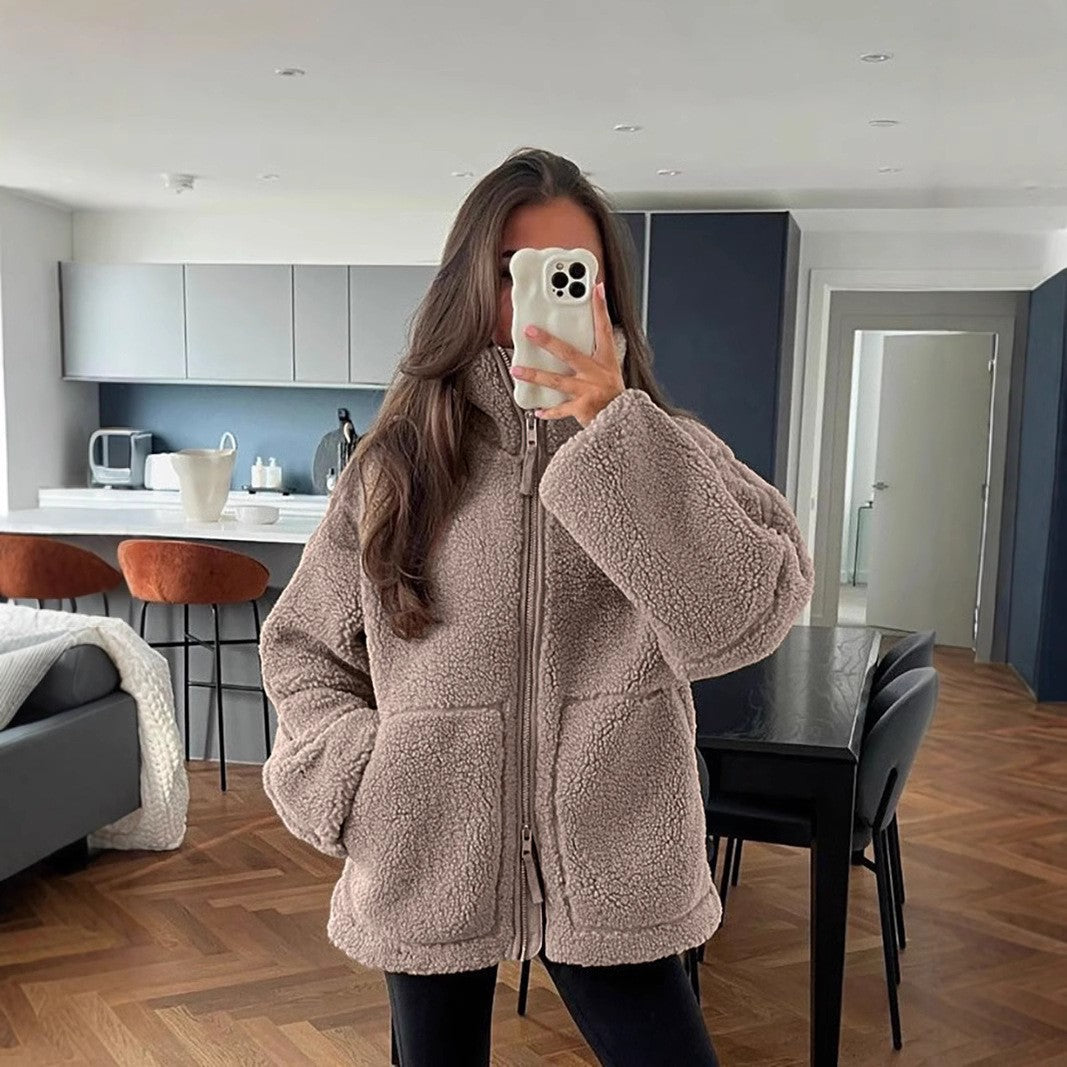 Ladies comfortable fleece sweater with high collar and large pockets Lune London