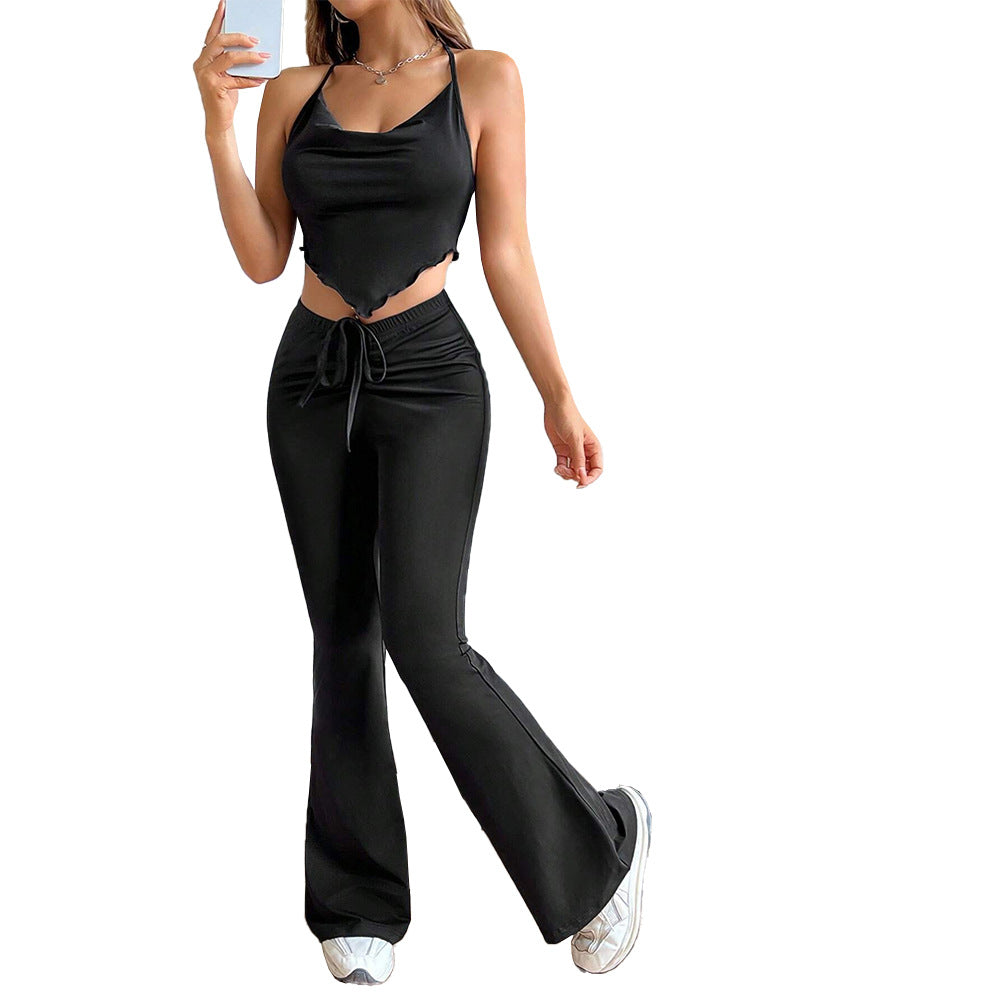 Ensemble deux pièces de sport pour femme avec un haut respectueux de la peau et un pantalon ajusté Chic & Stil