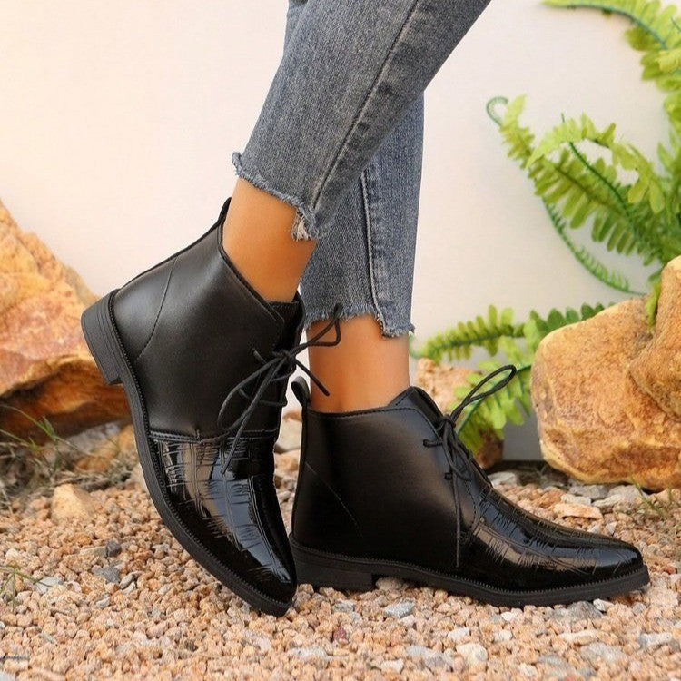 Fashion leather ankle boots for women with shiny accents and laces Lune London