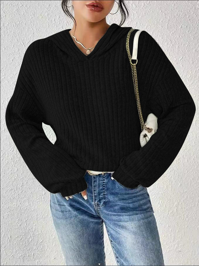 Chunky knit pullover for women with V-neck and relaxed sleeves Lune London