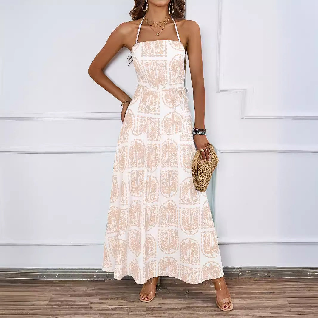 Women's maxi dress with playful pattern and elegant silhouette
