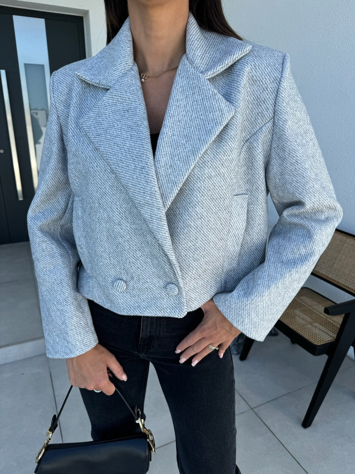 Ladies Elegant Oversized Blazer with double-breasted buttons and textured fabric Lune London