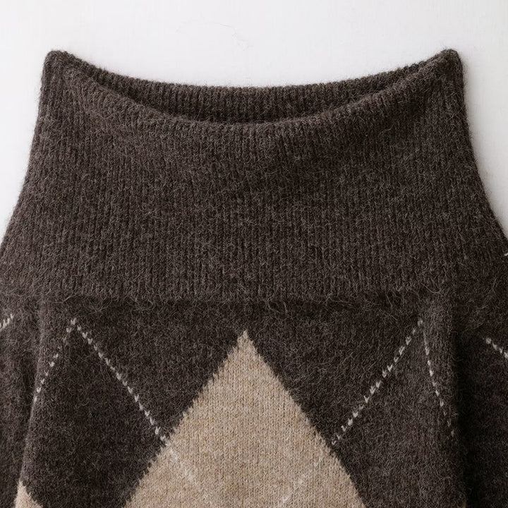 Ladies Cozy Sweater with Modern Chic Retro Pattern