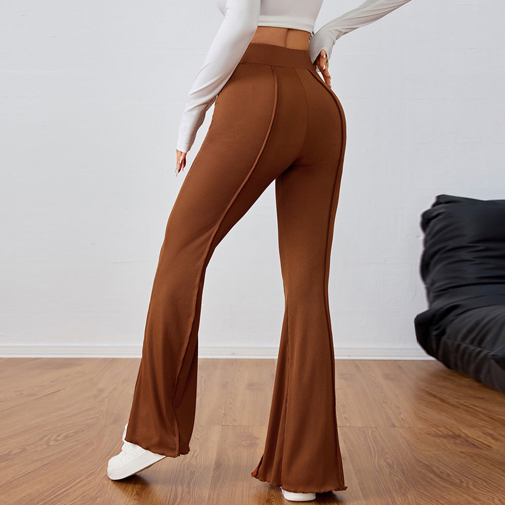 Pantalons évasés élégants pour femmes avec détails de fente latérale Chic & Stil