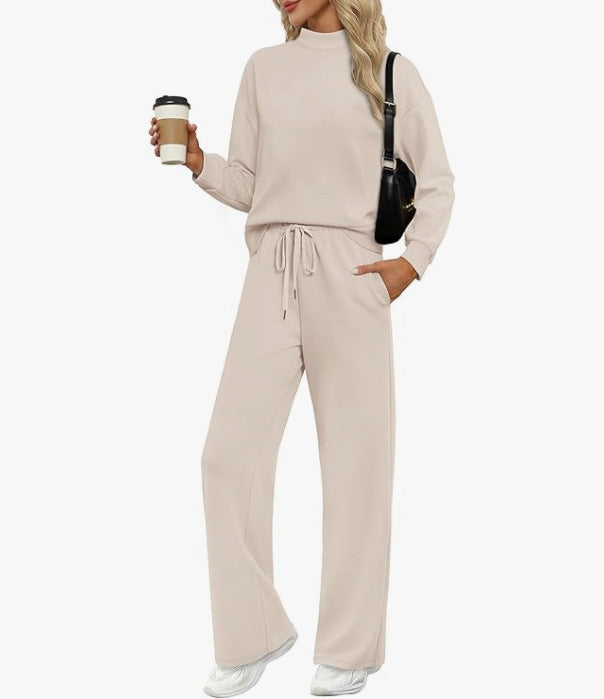 Women's sporty loungewear set with high collar and wide leg Lune London