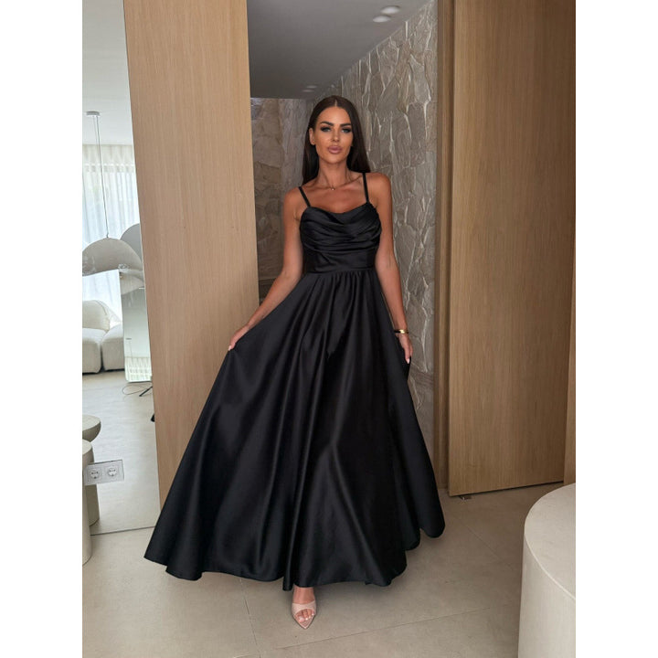 Ladies Elegant Evening Dress Long to the Floor Lune London