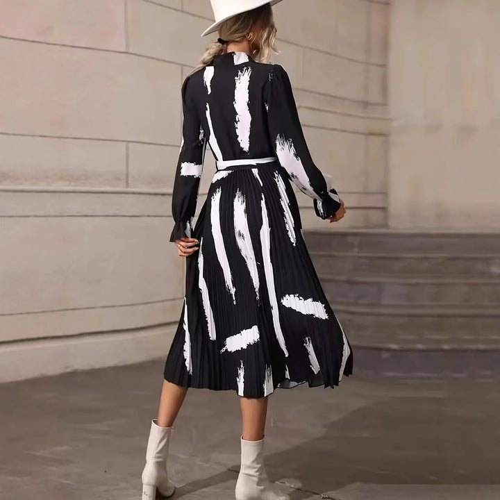 Long sleeve shirt dress for women with pleated details Lune London