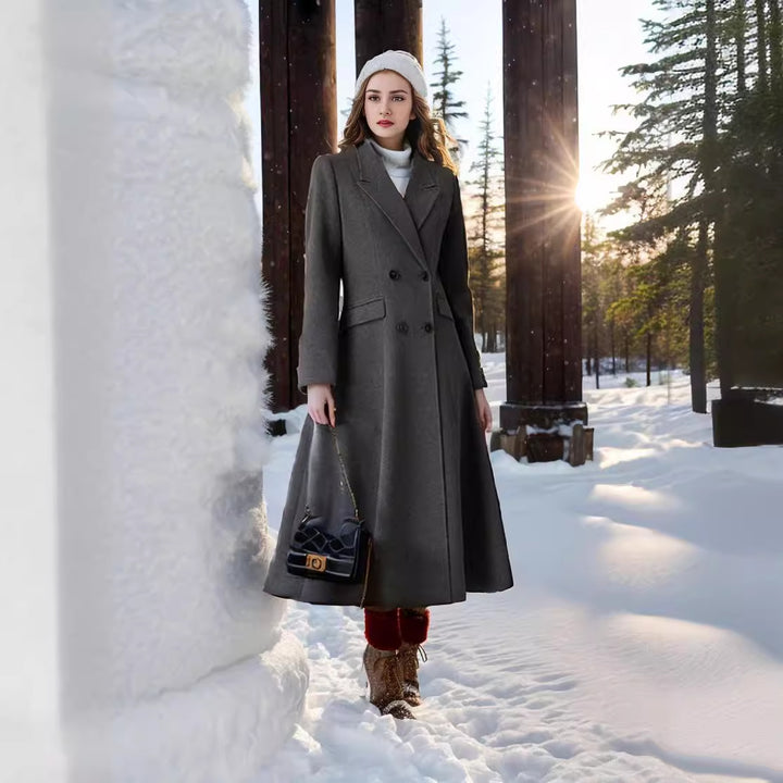 Ladies elegant coat with double-breasted buttons and flared skirt Lune London