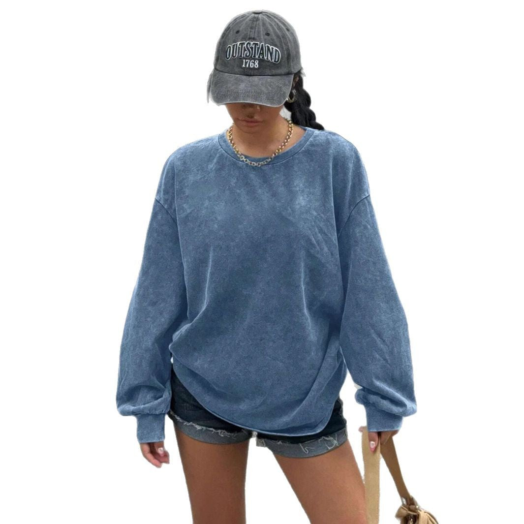 Casual sweatshirt for women with oversized fit and soft material Lune London