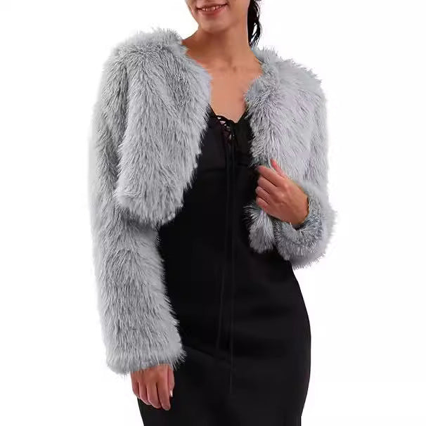 Ladies short glamorous faux fur jacket with wide sleeves Lune London