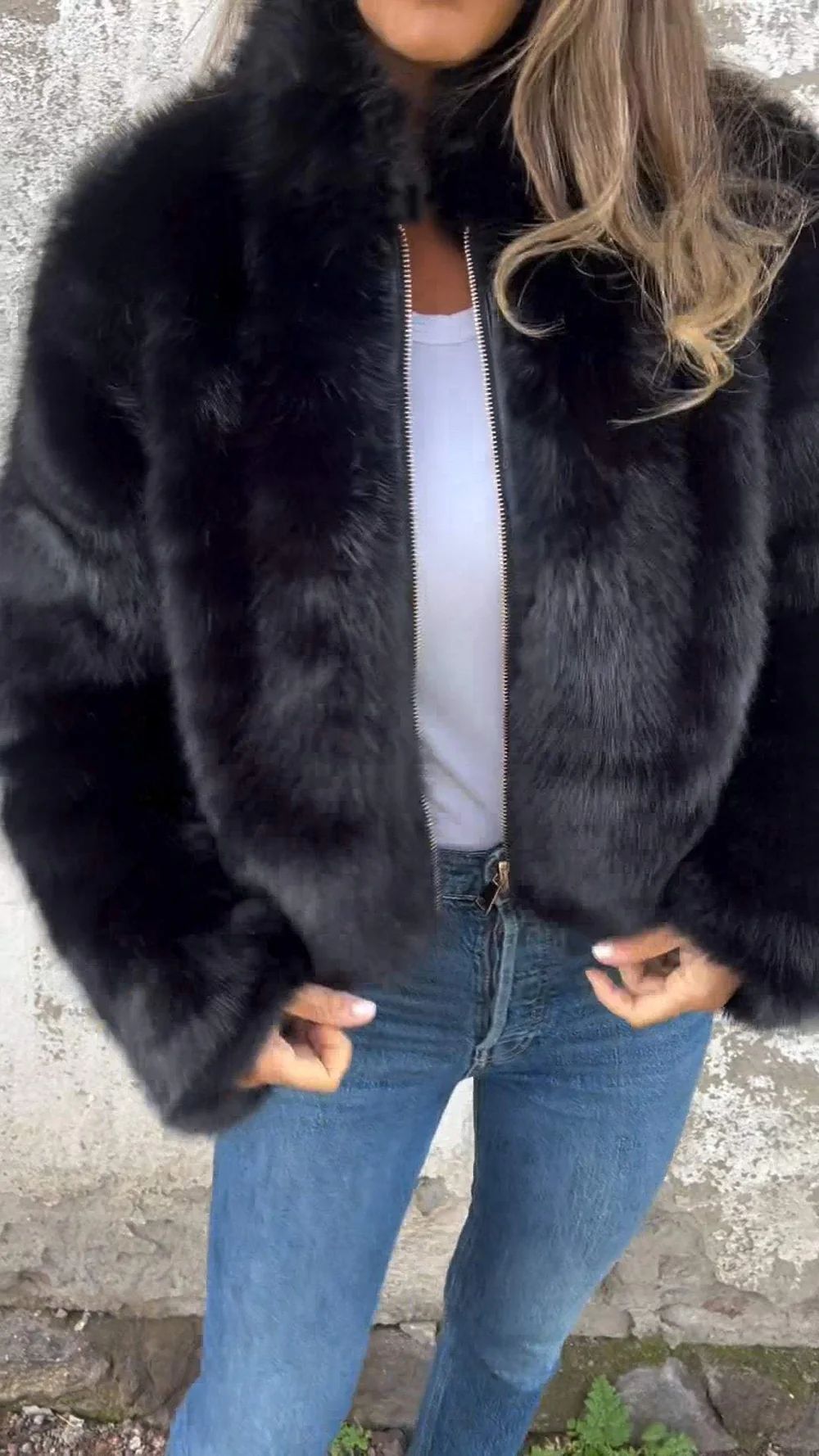 Ladies cozy and fashionable fleece jacket with high collar and zipper Lune London
