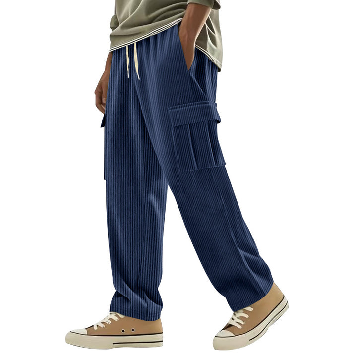Casual cargo pants for men with practical pockets and elastic waist Lune London