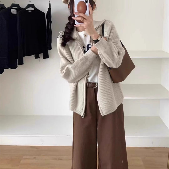 Gilet pour femmes avec fermeture éclair attachée et coupe oversized Chic & Stil