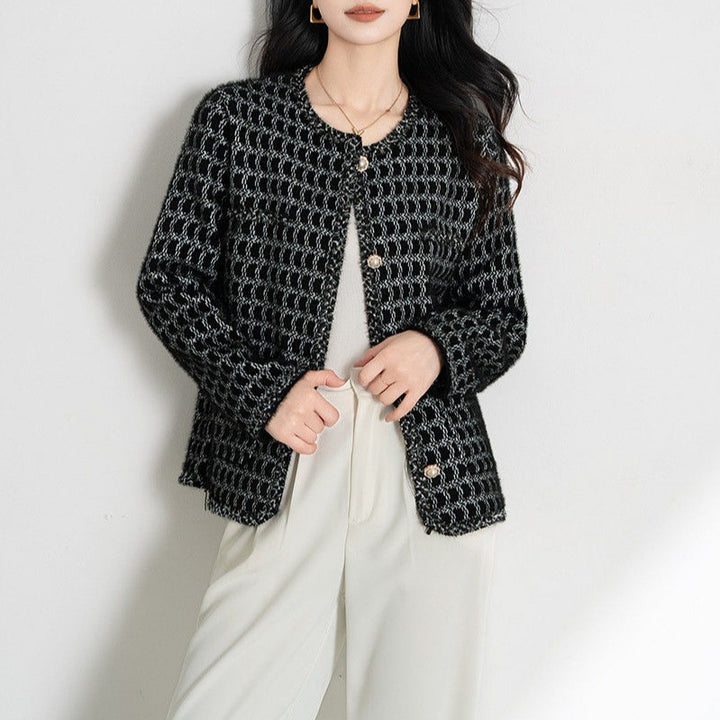 Cardigan élégant pour femmes avec motif texturé et détails de bouton Chic & Stil