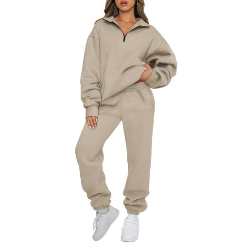 Oversized women's tracksuit set with high collar and zipper Lune London