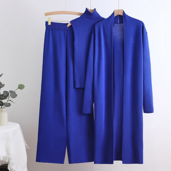 Comfortable knit loungewear set for women with long cardigan and ribbed t-shirts Lune London