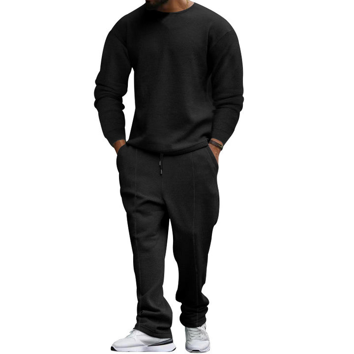 Comfortable knitted suit for men with breathable material and casual chic design