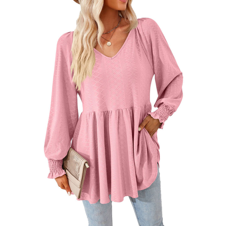 Casual V-neck shirt for women with ruffles and pockets Lune London