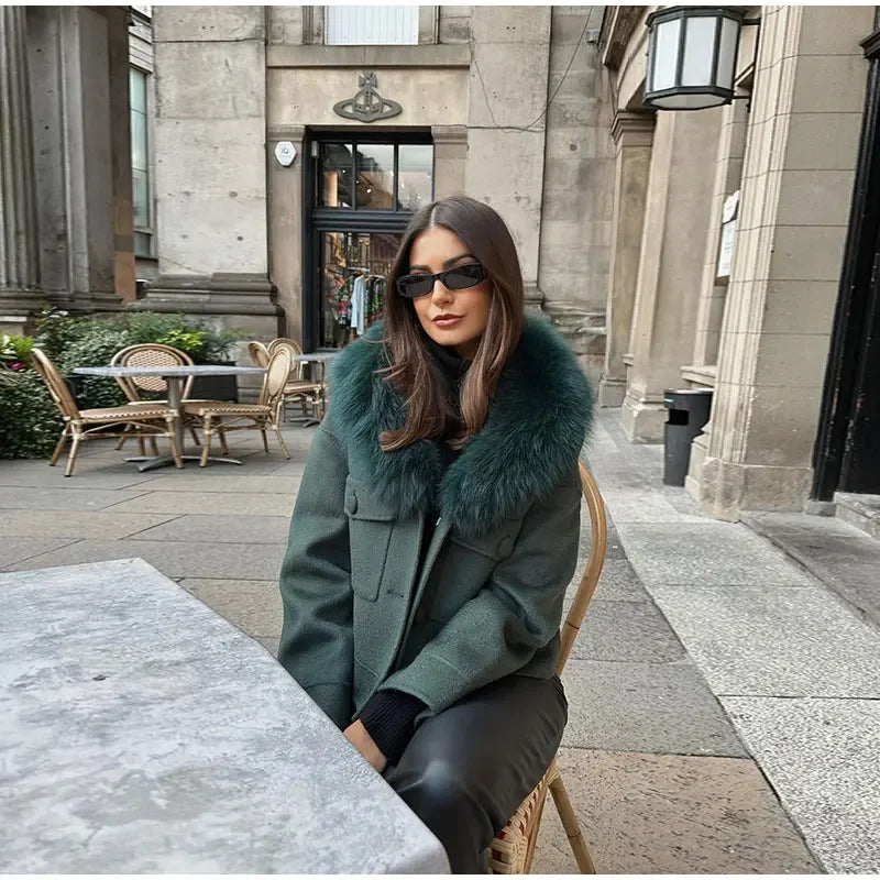 Veste d'hiver stylée pour femmes avec col en fausse fourrure amovible Chic & Stil