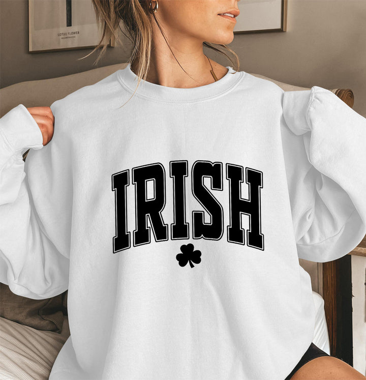 Sweat-shirt femme avec les éléments de design irlandais actuels Chic & Stil