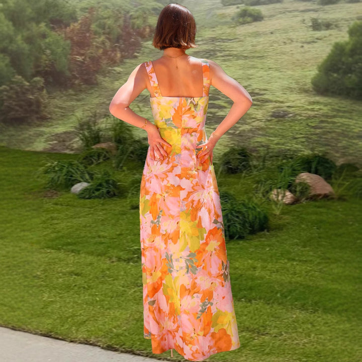 Maxi floral dress for women with fitted cut and spaghetti straps Chic & Stil