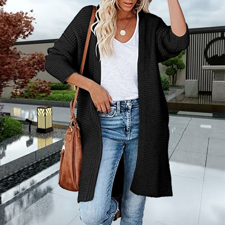 Women thick knit long cardigan with relaxed fit and decorative buttons Lune Londonl