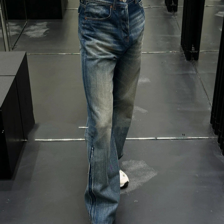 Women's baggy jeans with frayed hem and high slits Lune London