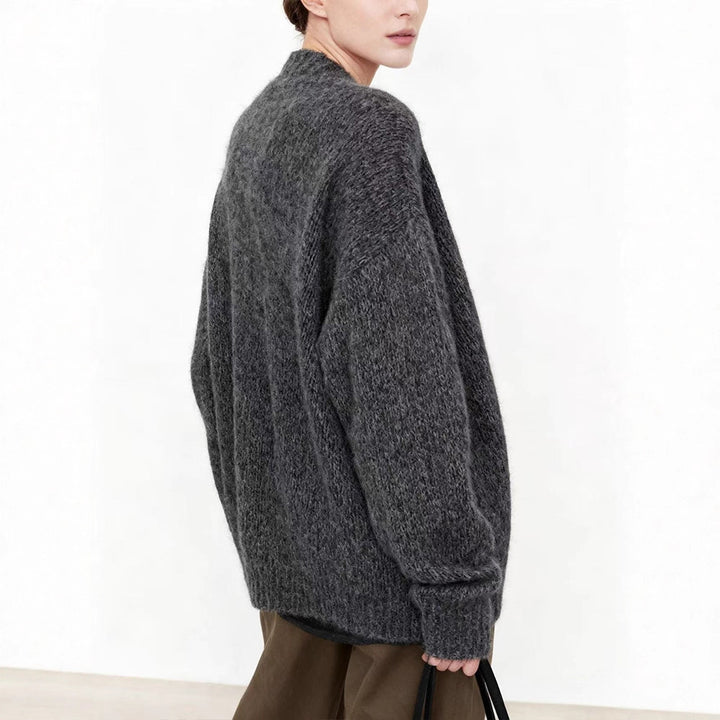 Pull en tricot élégant pour femmes avec col en V et coupe décontractée Chic & Stil
