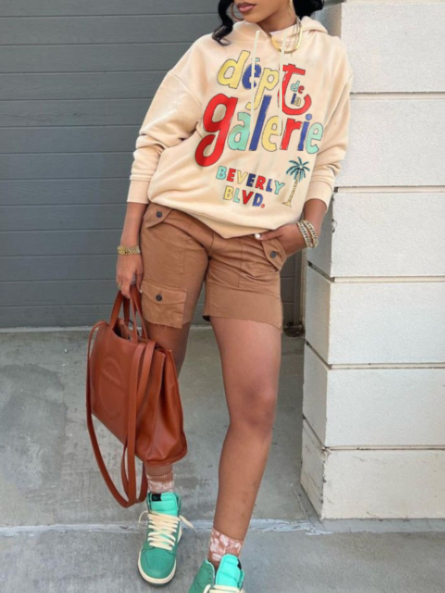 Dame Hoodie with catchy vintage logo Lune London