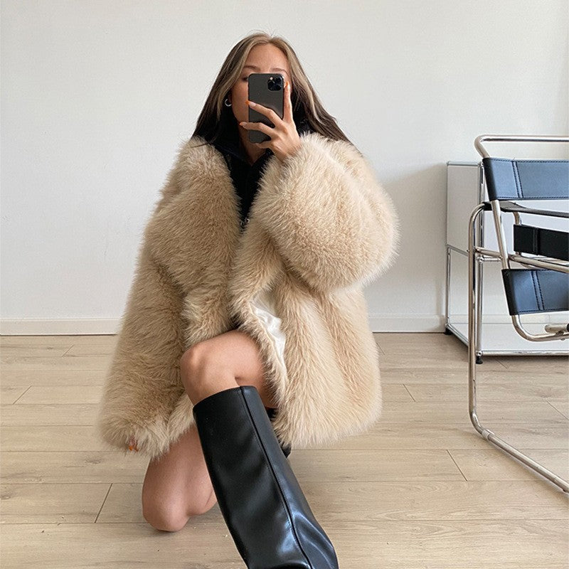 Ladies oversized luxurious faux fur coat Lune London
