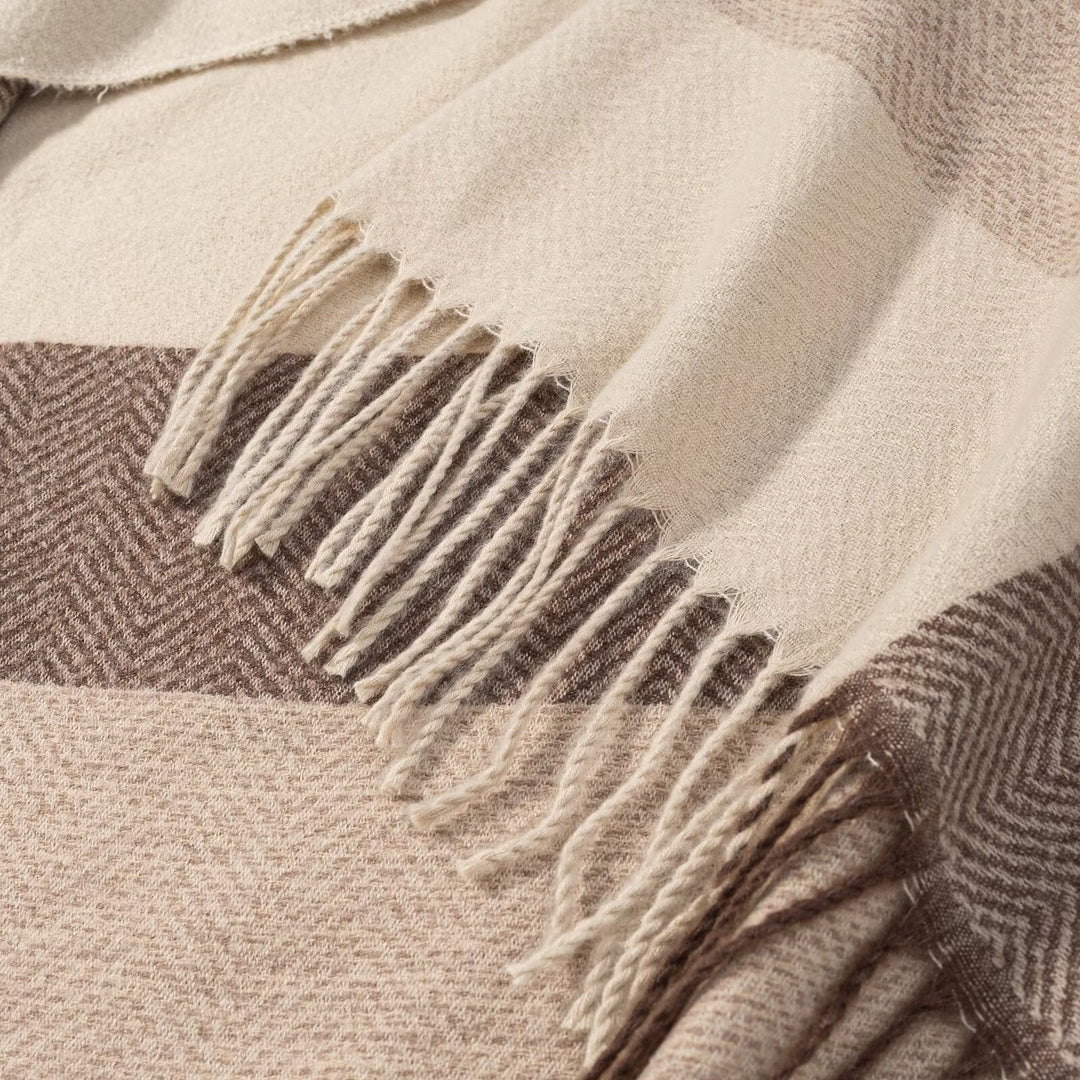 Poncho élégant et confortable pour femmes avec motif à la mode Chic & Stil