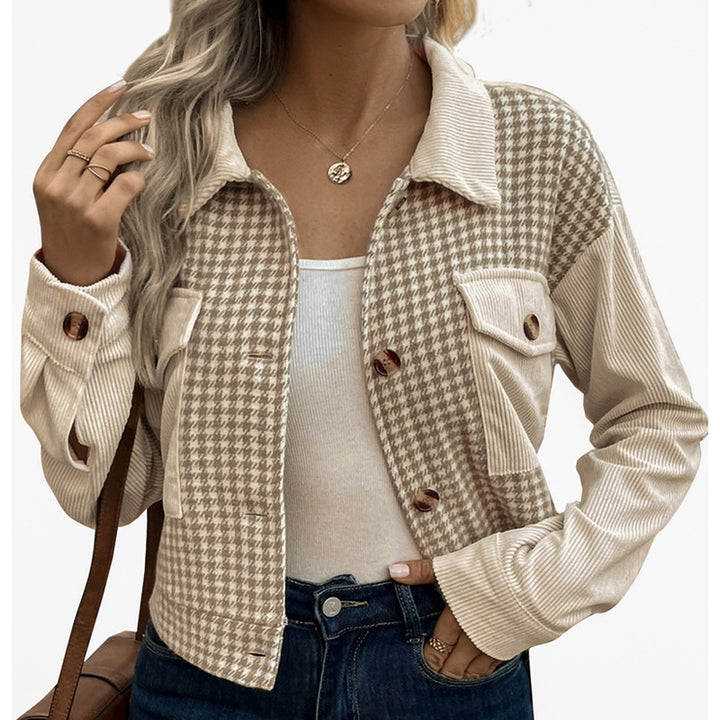 Trendy corduroy jacket for women with checkered pattern and patch pockets Lune London