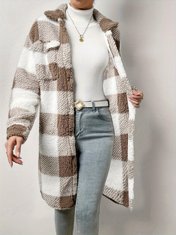 Lady Teddy hoodie with plaid pattern and practical pockets Lune London