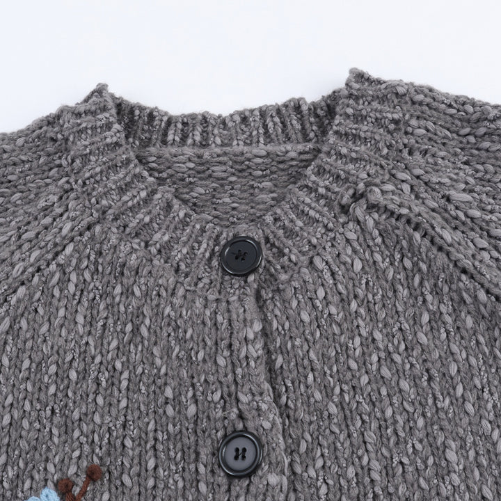 Knitted women’s jacket with embroidered floral pattern and button closure Lune London