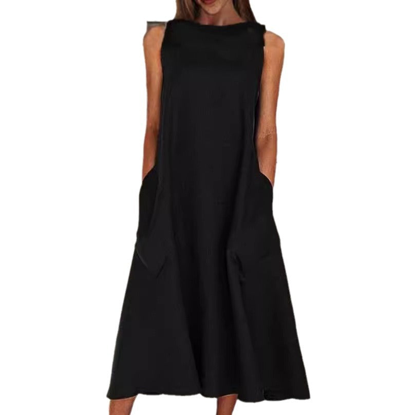 Lightweight maxi dress for ladies with practical side pockets Lune London