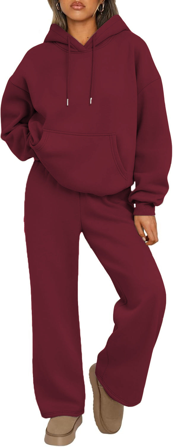 Luxurious hoodie for women with a loose fit and comfortable jogger pants Lune London
